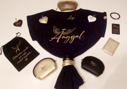 Exkluzív Angyal kollekció Anyáknak: póló, karkötő és kiegészítők prémium csomagolásban