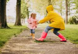 Itt a tavasz, hogyan öltöztessük rétegesen a  gyereket?