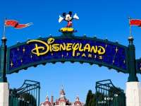 Nyárköszöntő utazás a Párizsi Disneylandbe a Pécsimamival! Nyárköszöntő utazás a Párizsi Disneylandbe a Pécsimamival!