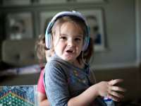 Veszély a fülünkben: minden második fejhallgató használata kockázatos a káros anyag tartalom miatt