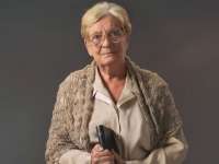 Júlia - Párbeszéd a szerelemről - előadás a Pécsi Nemzeti Színházban diákkedvezménnyel Júlia - Párbeszéd a szerelemről - előadás a Pécsi Nemzeti Színházban diákkedvezménnyel