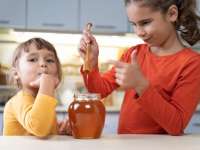 Hogyan segíthet a méz a gyermekek immunrendszerének támogatásában?