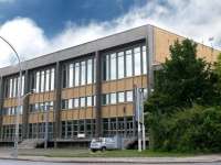 Börze és Játszóház a Pécsimamival új helyszínen, a városi Lauber Dezső Sportcsarnokban